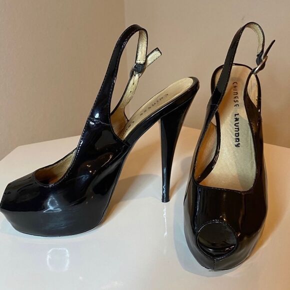 WHBM Pair of Pencil Skirts Sz 6 - Picture 5 of 9